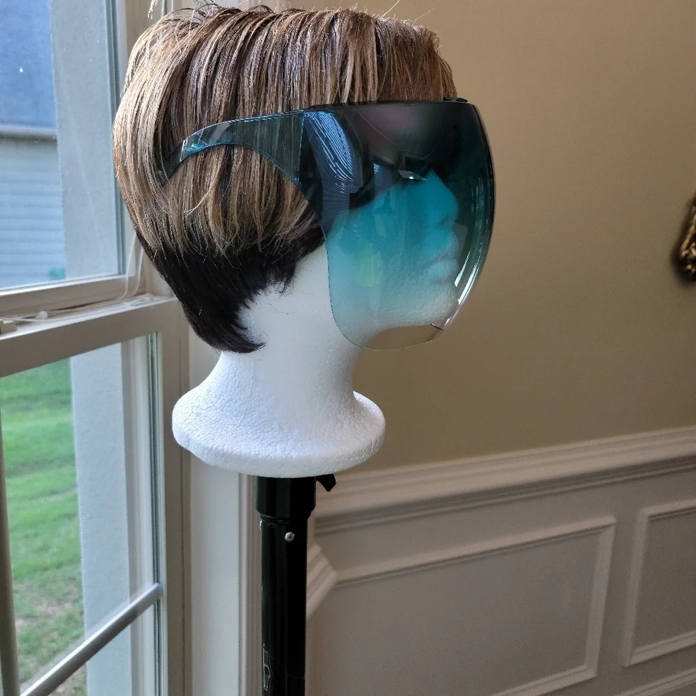 Face mask/shield tinted Blue‎ Ombre